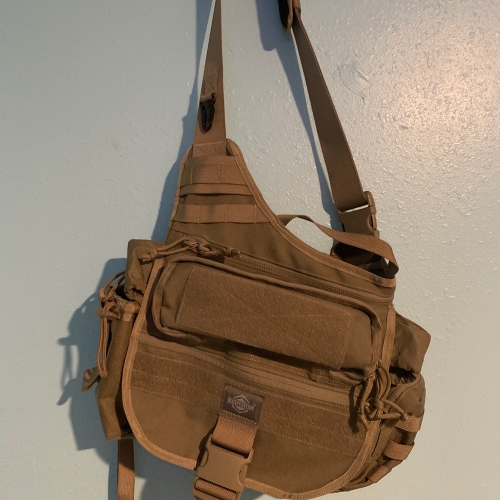 The Maxpedition Mongo Versipack (Khaki)NEW